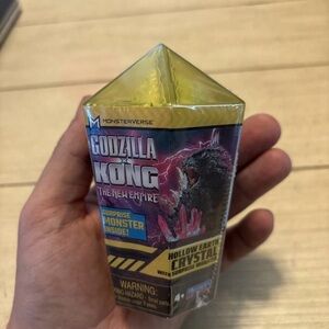 Godzilla X Kong: The New Empire Hollow Earth Crystal Wave 2 Yellow RARE SEALED